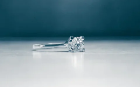 二手钻石首饰都有回收价值吗，什么样的回收比较保值？