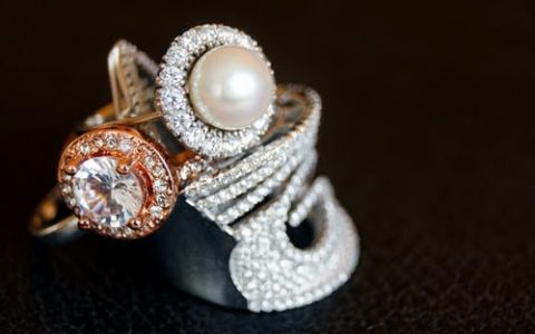 裸钻和钻石戒指回收价格怎么算的？哪里回收？
