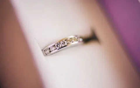 大品牌钻石戒指回收溢价严重，为何卡地亚LOVE系列能得高价？