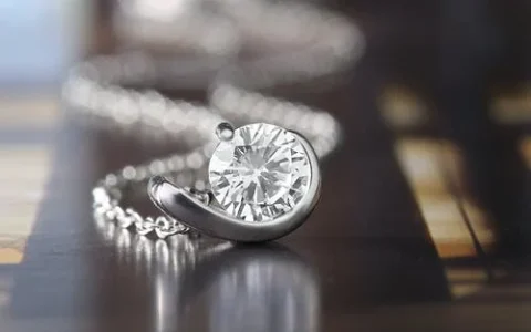 品质一般的5克拉钻石回收有多少钱？