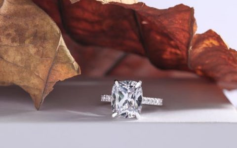 钻石多少钱回收才算保值得根据实物评估
