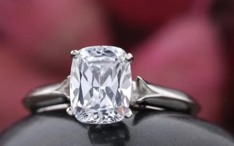 钻石戒指回收价格是多少呢 还得看品质如何