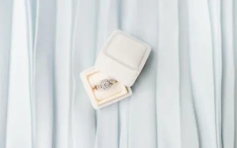 北京品牌钻石戒指回收价格是几折呢？