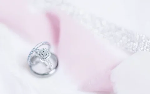 小品牌的钻石戒指值得回收吗
