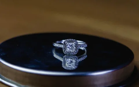 50分钻石戒指回收能卖多少钱