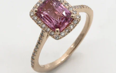 白金带钻戒指怎么回收 是看材质还是看钻石