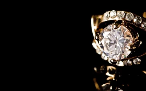 钻石戒指回收价格可高可低 4C品质最为重要