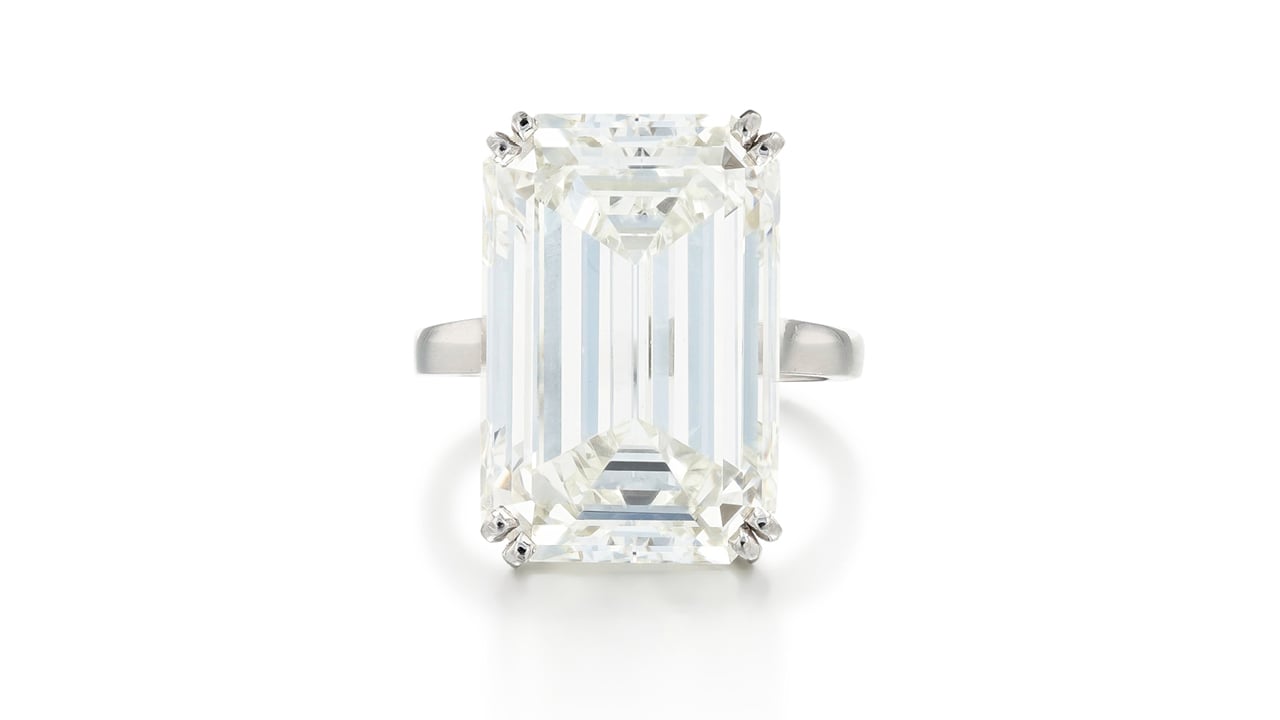 Van Cleef & Arpels 钻石戒指将领衔 Sotheby’s 巴黎拍卖